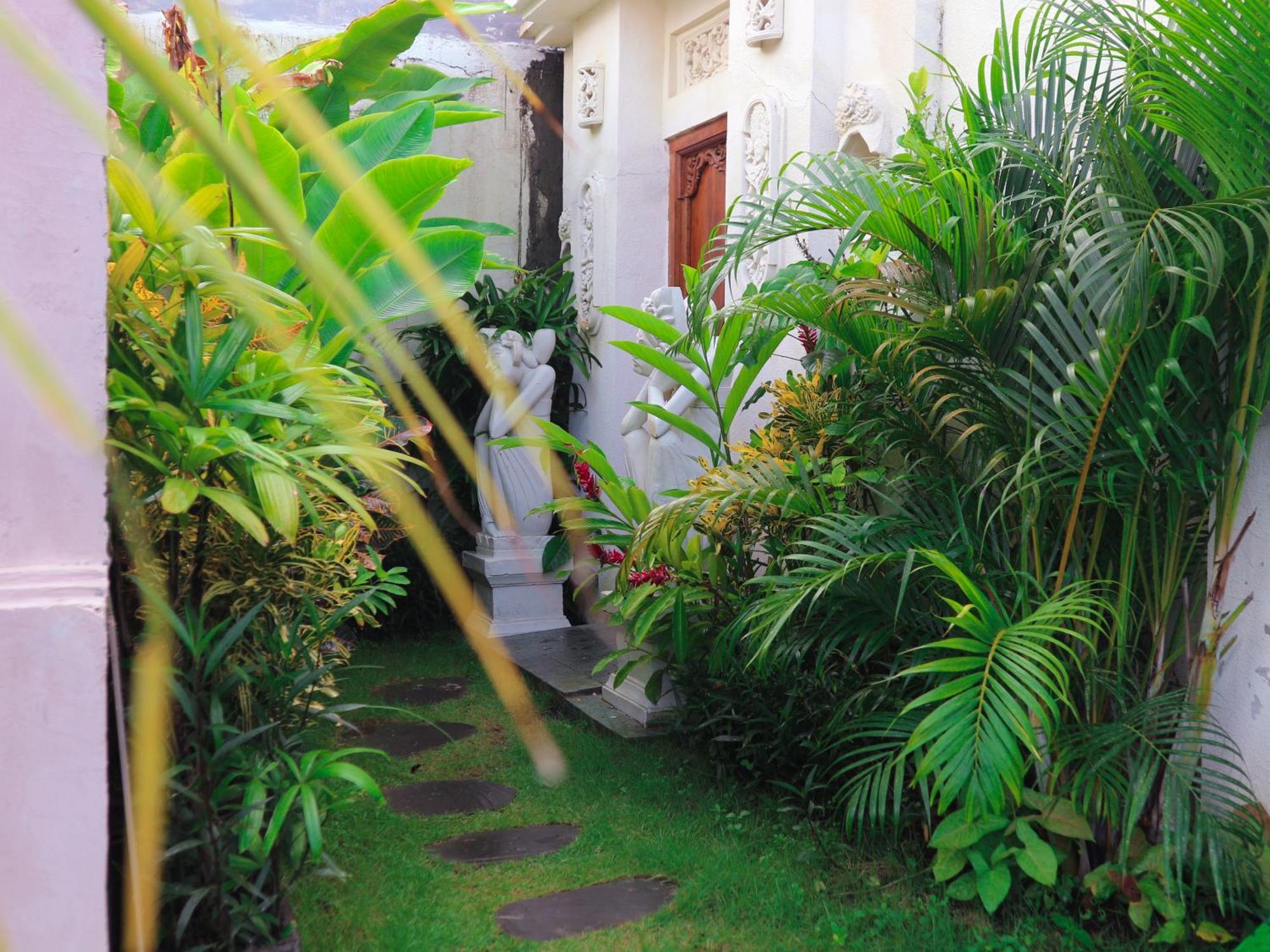 Villa Sinergi 2Br Tranquil Villa In Seminyak Bagian luar foto